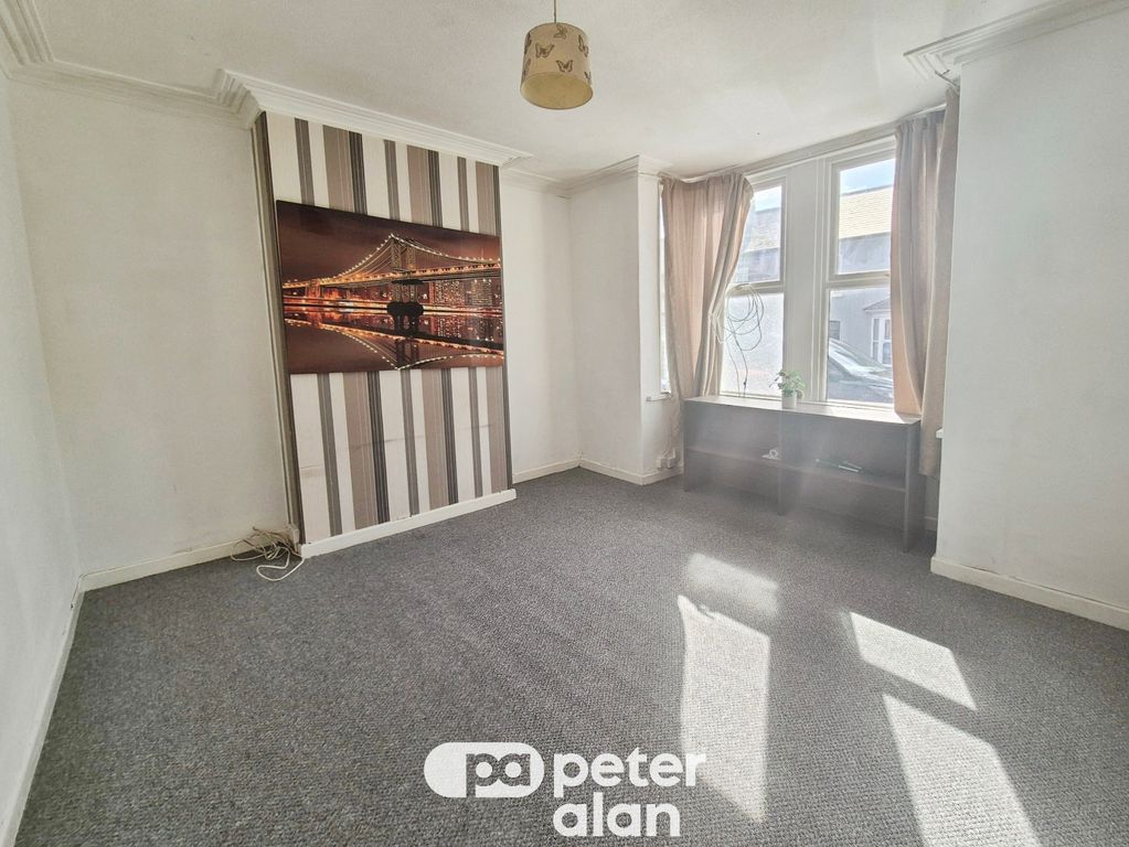 Property photo 2 of 10 Image