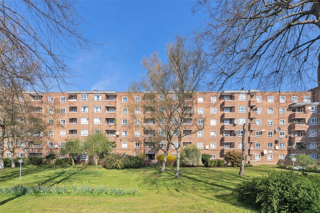 Property photo 3 of 17 Picture No. 16