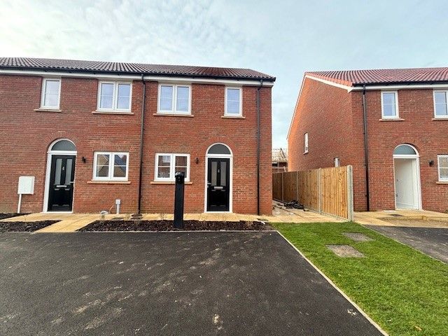 Property photo 1 of 8 Front