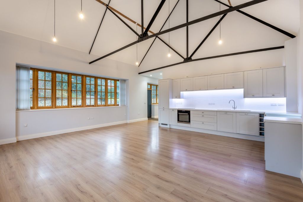 Property photo 1 of 8 Open Plan Area