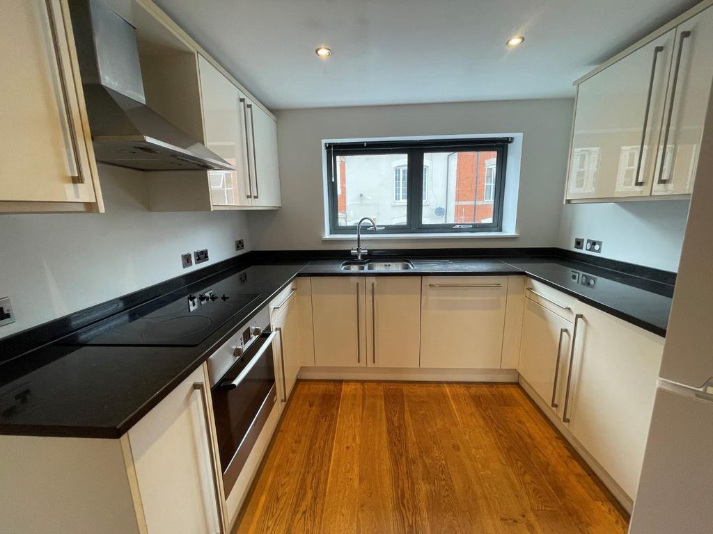 Property photo 2 of 6 5.Jpg