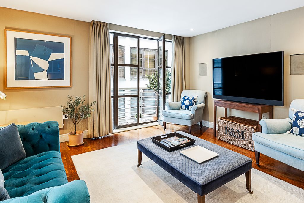 Property photo 3 of 28