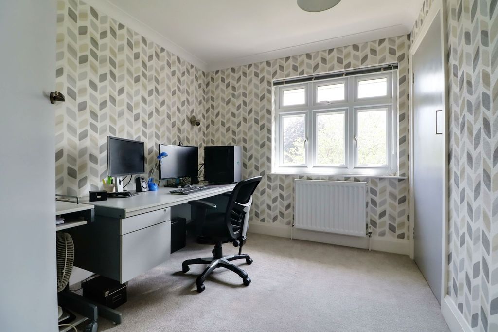 Additional image 24 of 5 bed detached house for saleWestcliff Gardens, Scunthorpe DN17