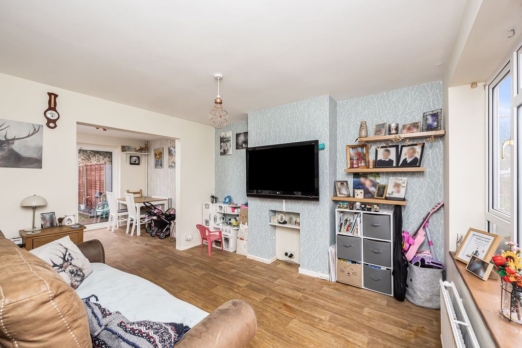 Property photo 2 of 15