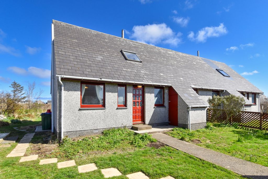 Property photo 1 of 35