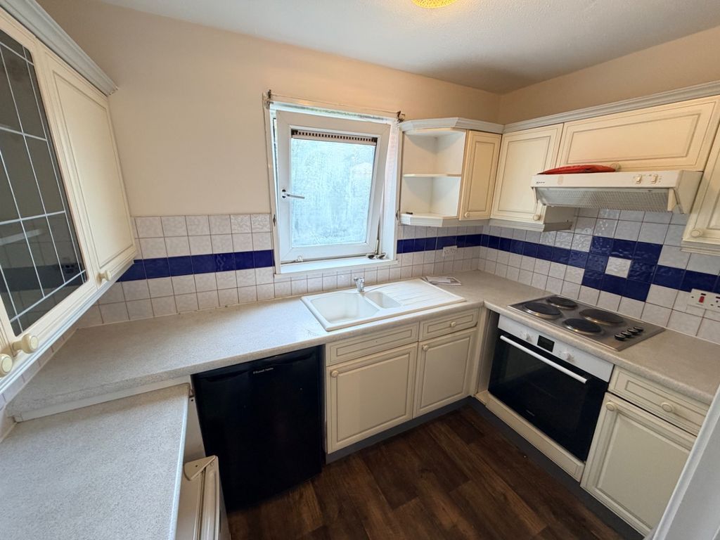 Property photo 2 of 6 5478223