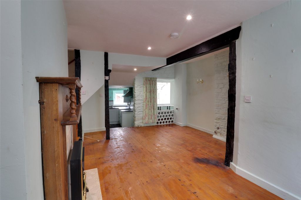 Property photo 3 of 13 Picture No. 05