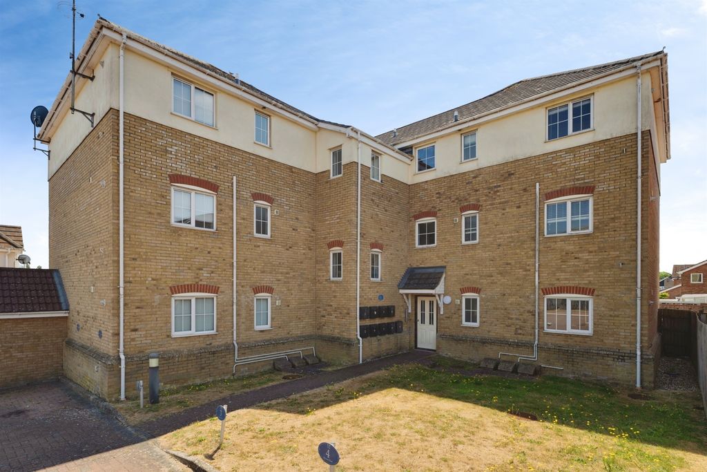 Property photo 1 of 11