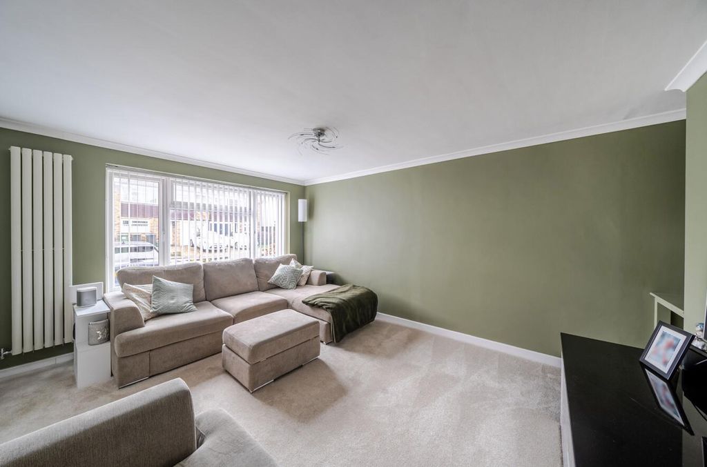 Property photo 3 of 18 Davidson Frost-Wellings, Dfw, Croft Lane, Chipperf