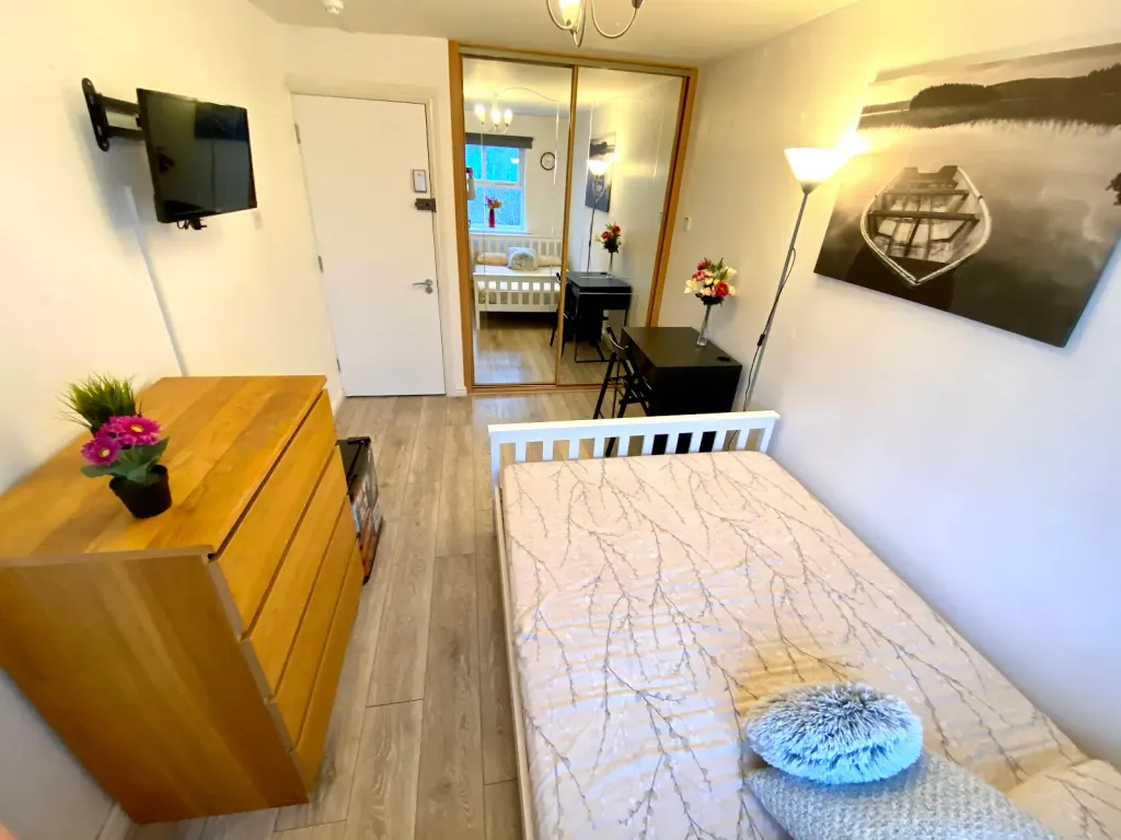 Property photo 3 of 8