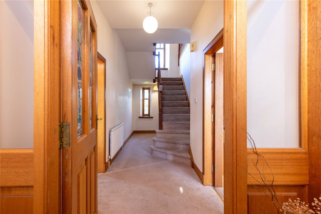 Property photo 3 of 54 Picture No. 04