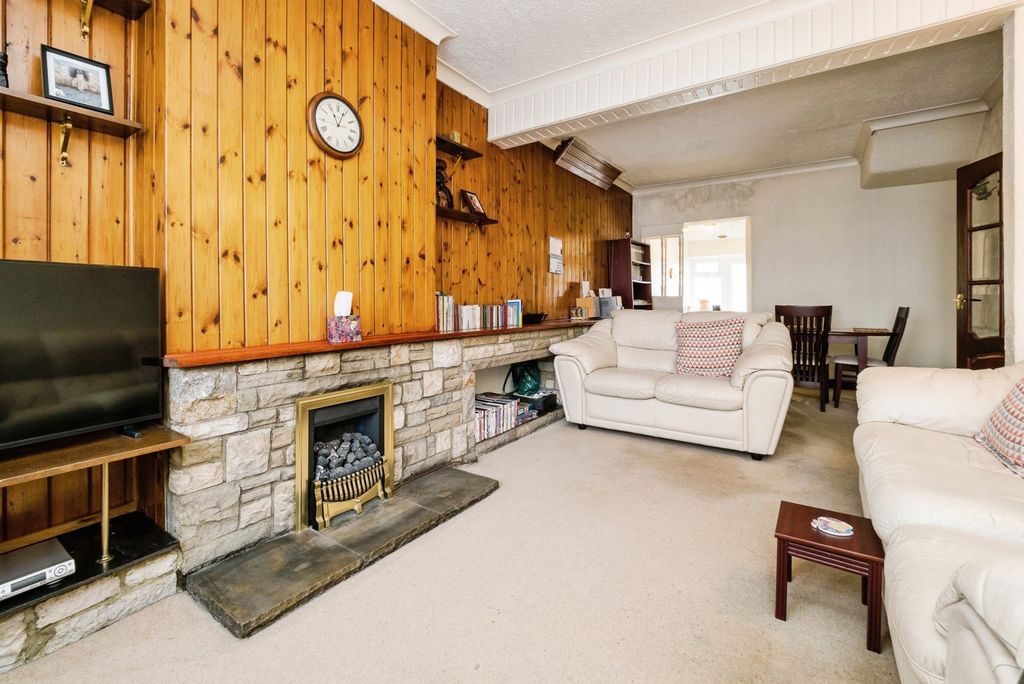 Property photo 2 of 12 Pbox-Img.Jpg