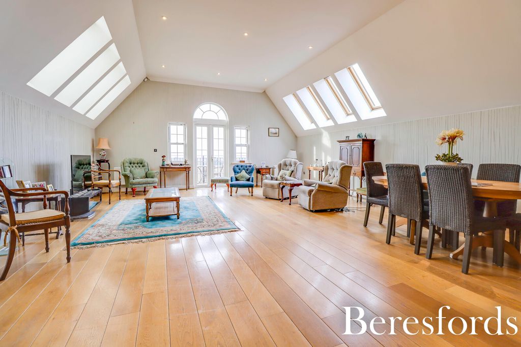 Property photo 1 of 23 Picture No. 25