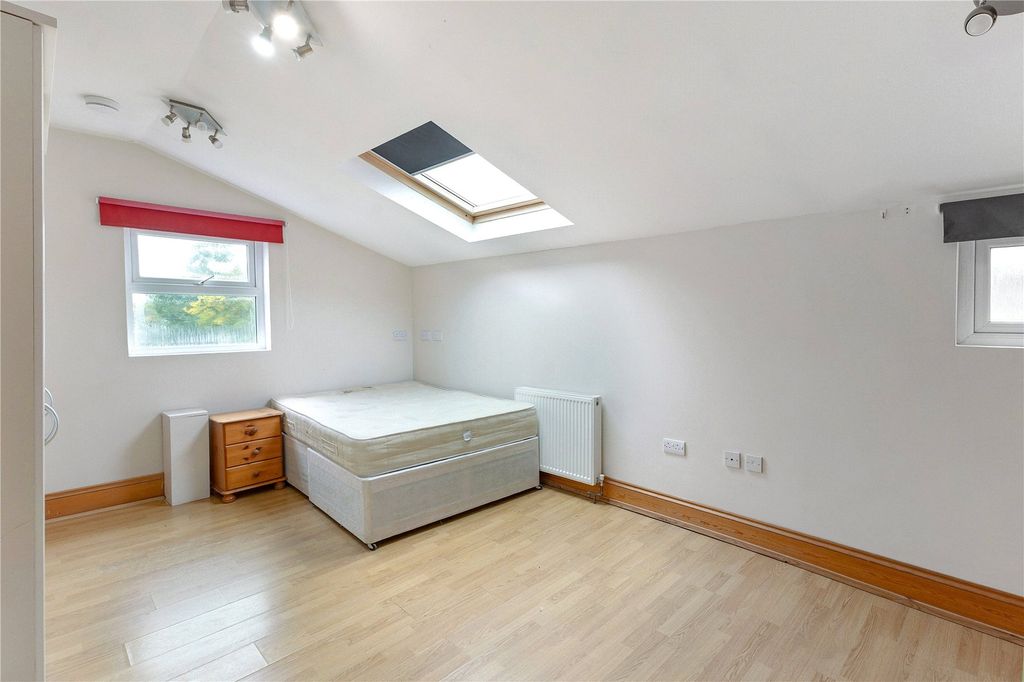 Property photo 3 of 8 Picture No. 03