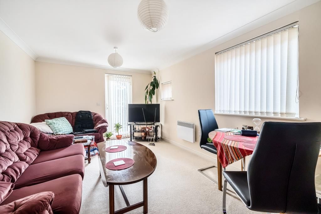 Property photo 3 of 10 Reception