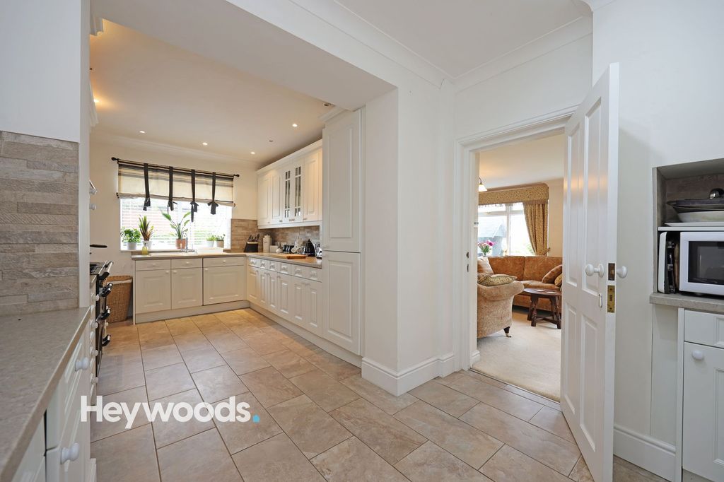 Property photo 2 of 57