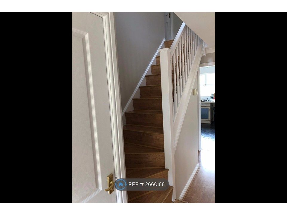 Property photo 3 of 25