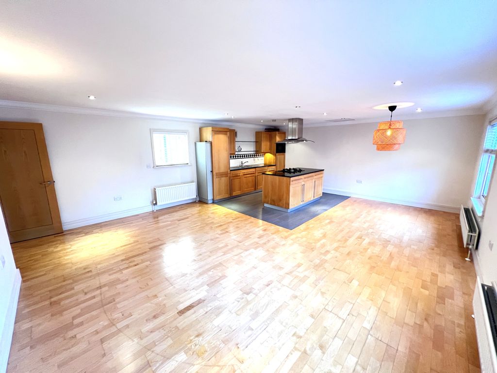 Property photo 1 of 9 Living Room