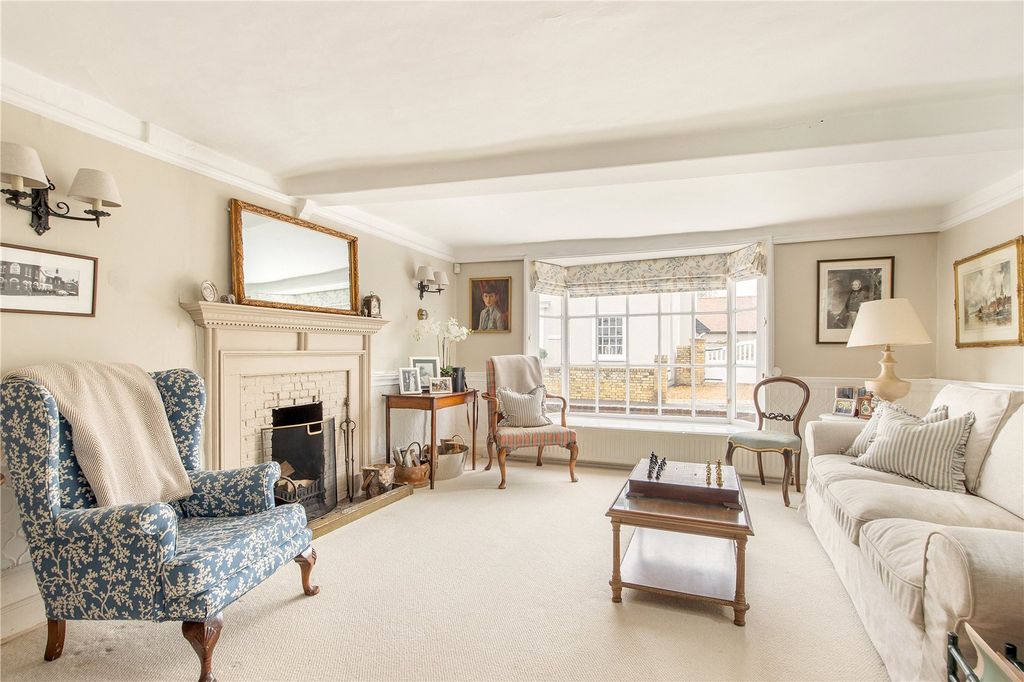 Property photo 2 of 22 Drawing Room