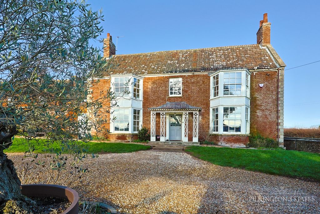 Property photo 1 of 42 4748360