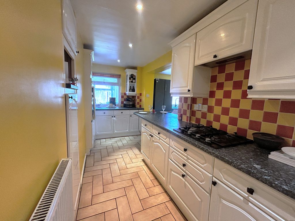 Property photo 2 of 14 Cdbcce18-C60E-4258-A1Eb-Ba040488E796.Jpg