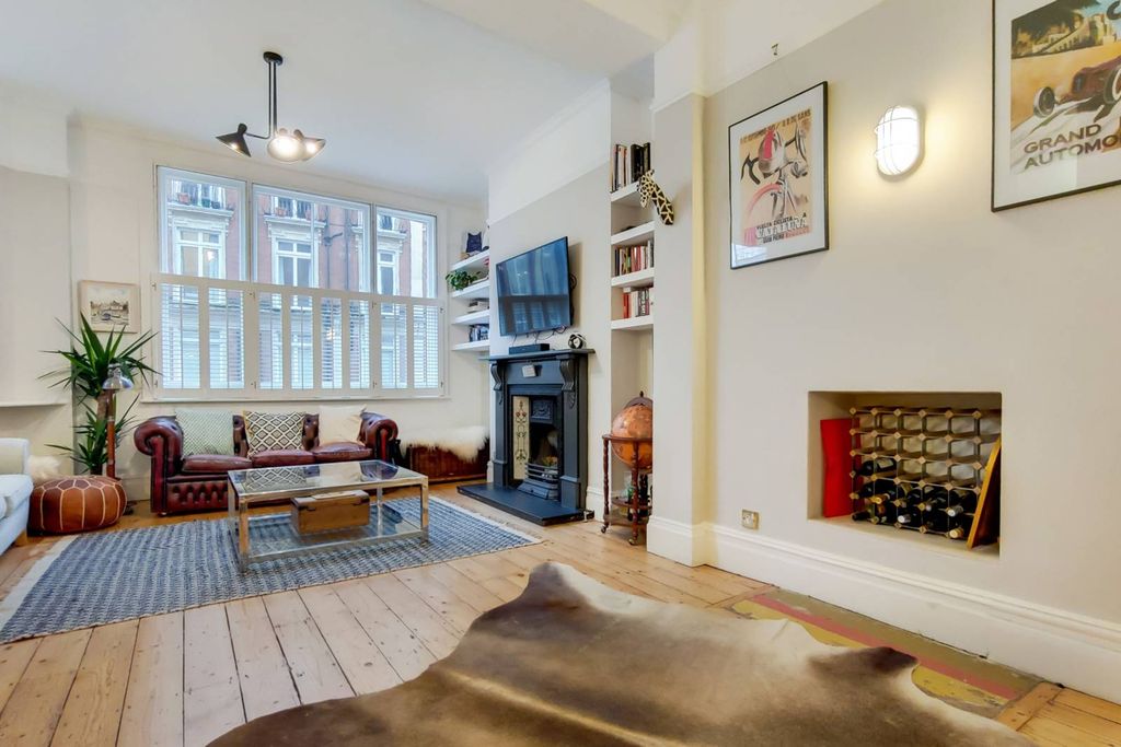 Property photo 3 of 14