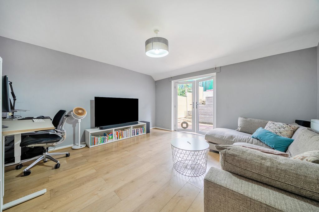 Property photo 1 of 19 1513915-15-6Aaab6...