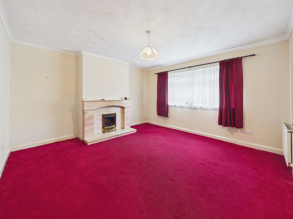 Property photo 3 of 34
