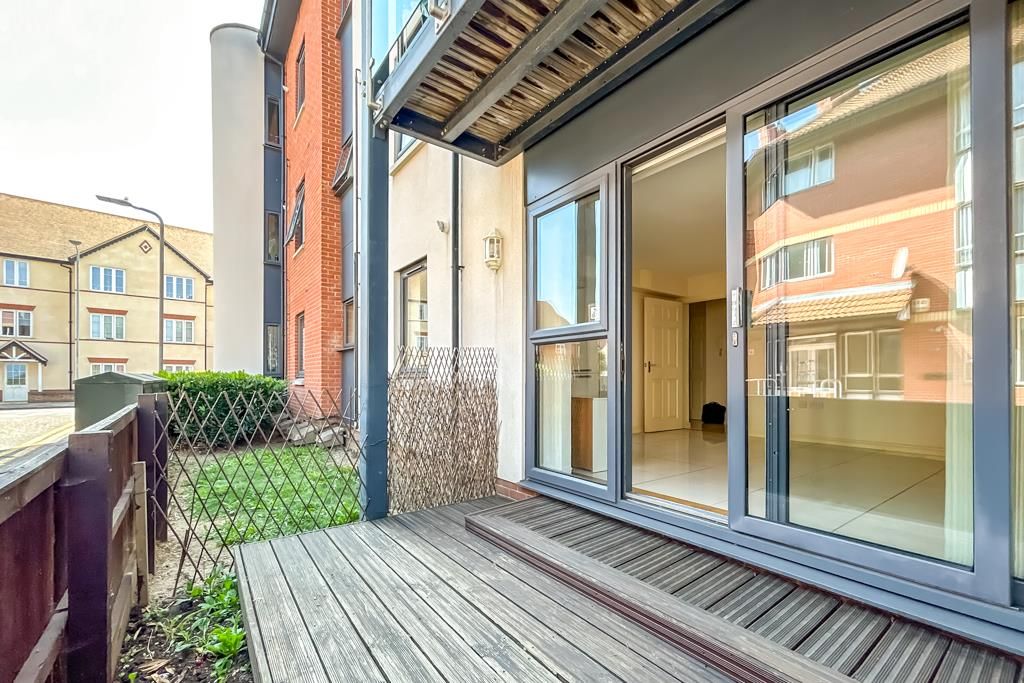 Property photo 2 of 13 Balcony