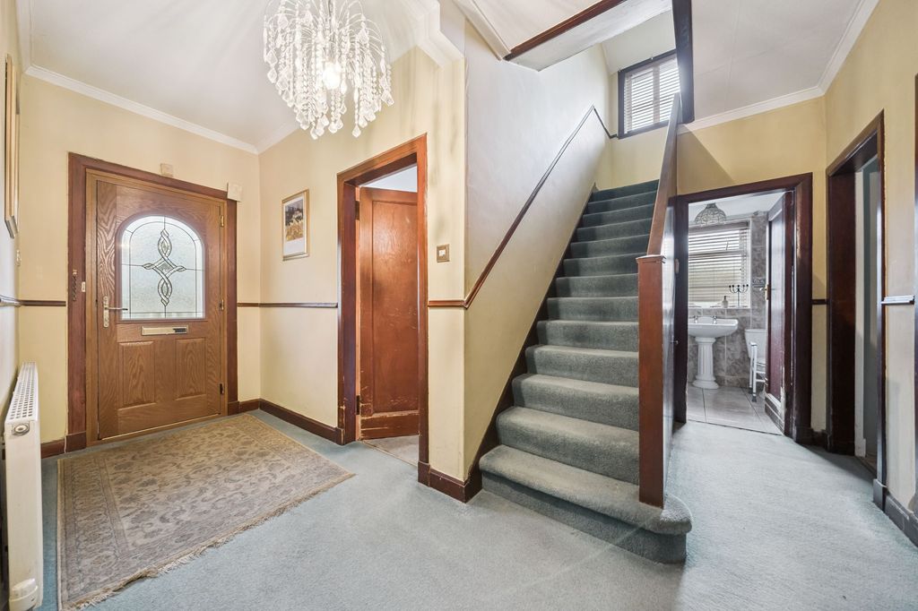 Property photo 2 of 22