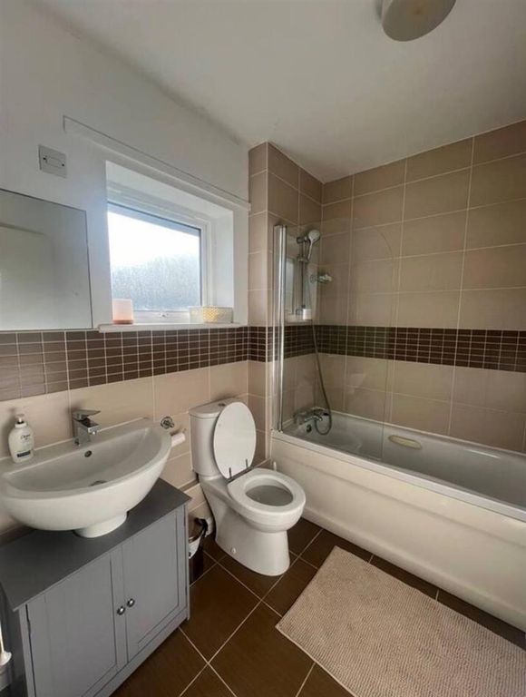 Property photo 3 of 6 Bathroom