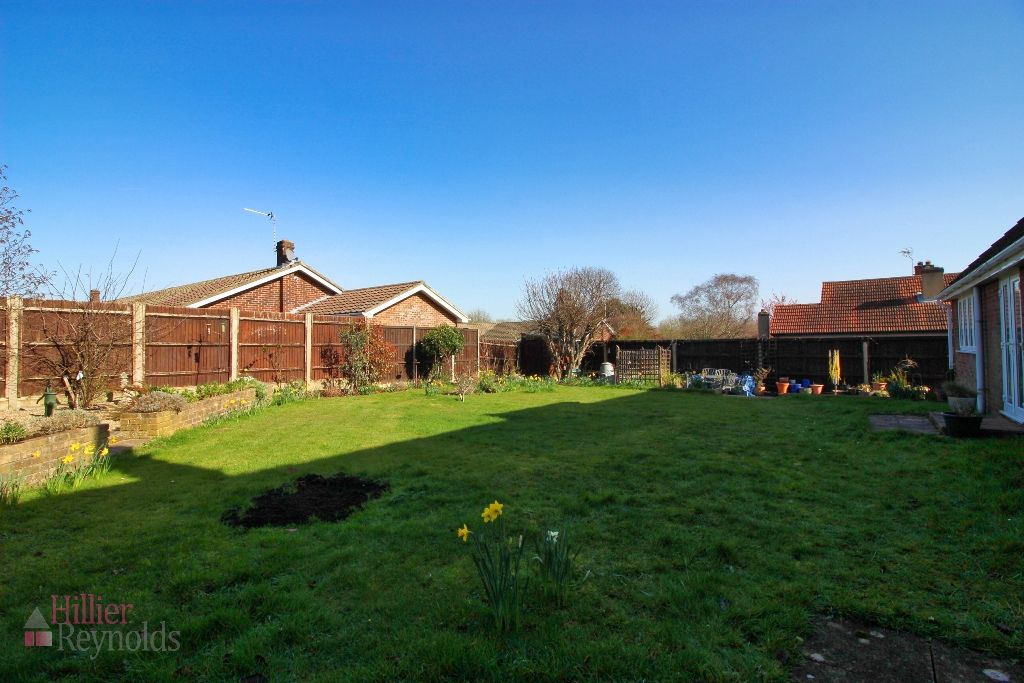 Property photo 2 of 27 Garden