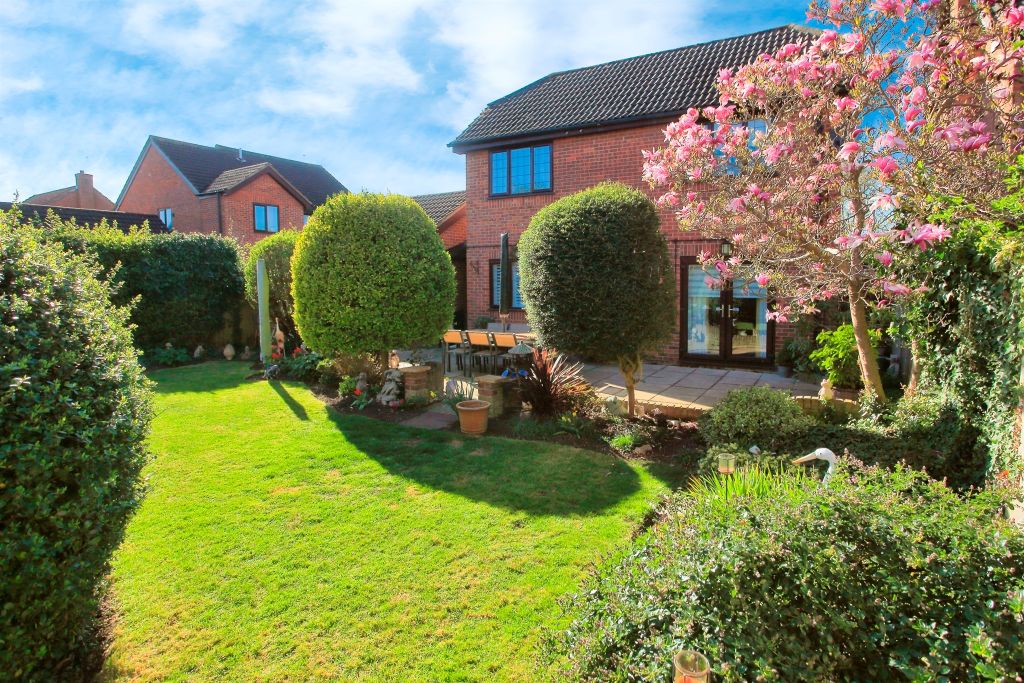Property photo 2 of 13