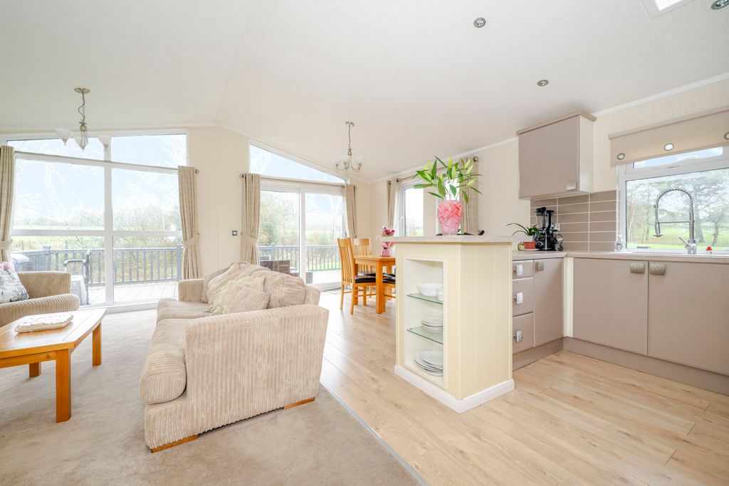 Property photo 2 of 22 Photo 6