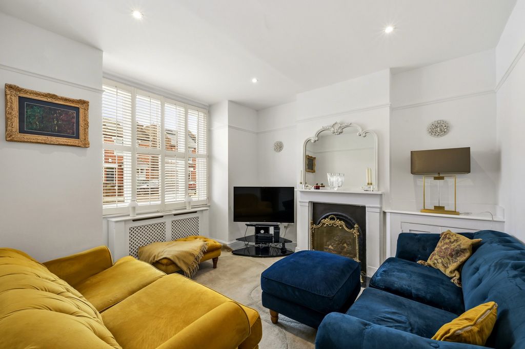 Property photo 3 of 18 Picture No. 16