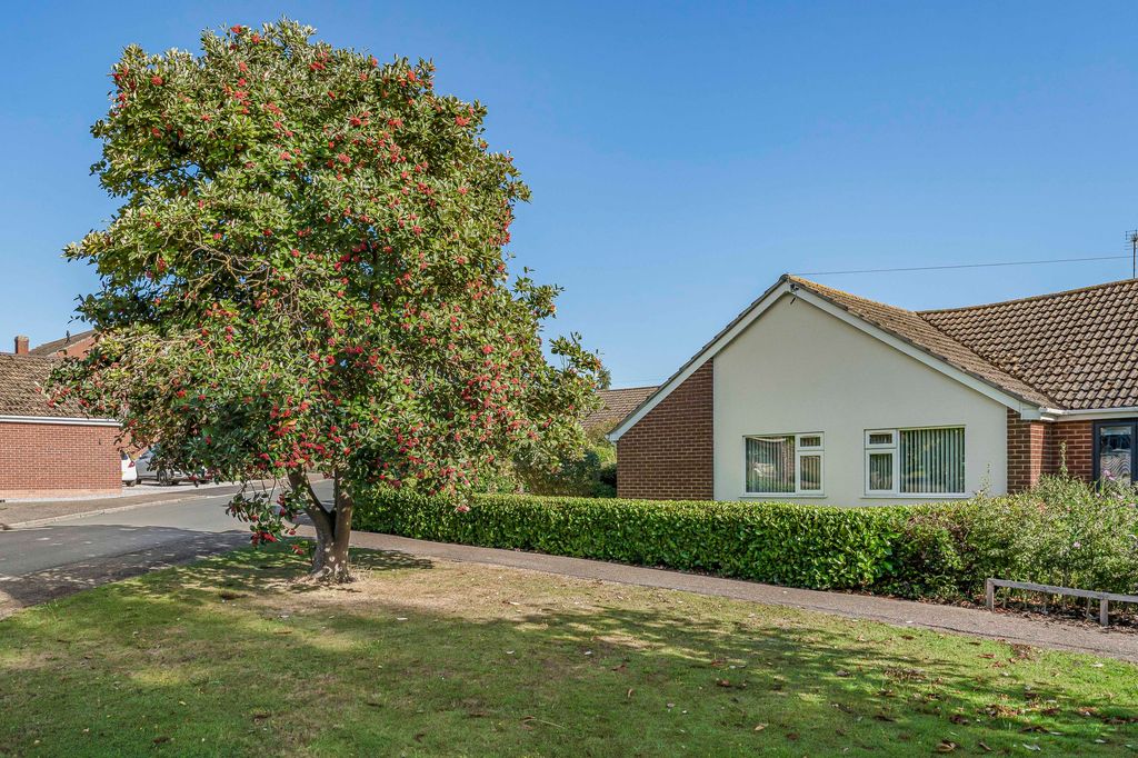 Property photo 1 of 21