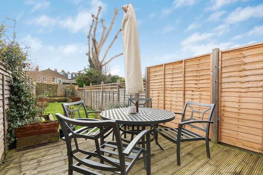 Property photo 2 of 8 Picture No. 07