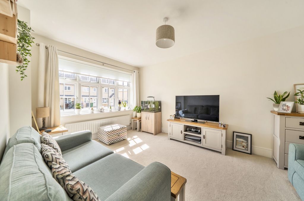Property photo 2 of 16 1459213-12-6A1095...
