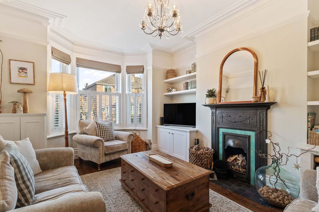 Property photo 2 of 25