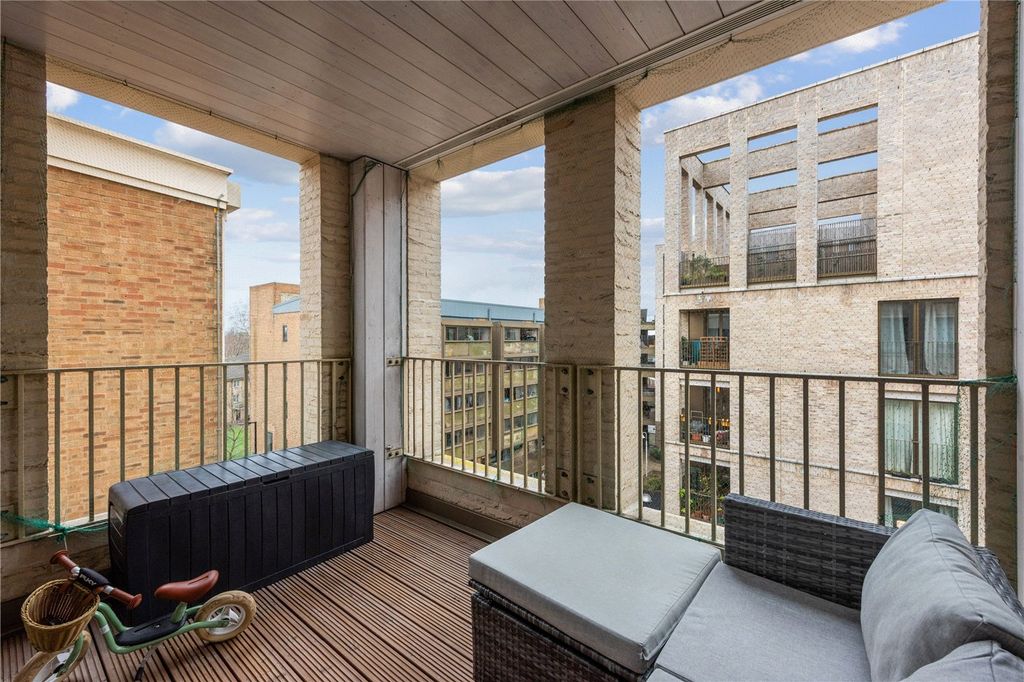 Property photo 3 of 13 Picture No. 10