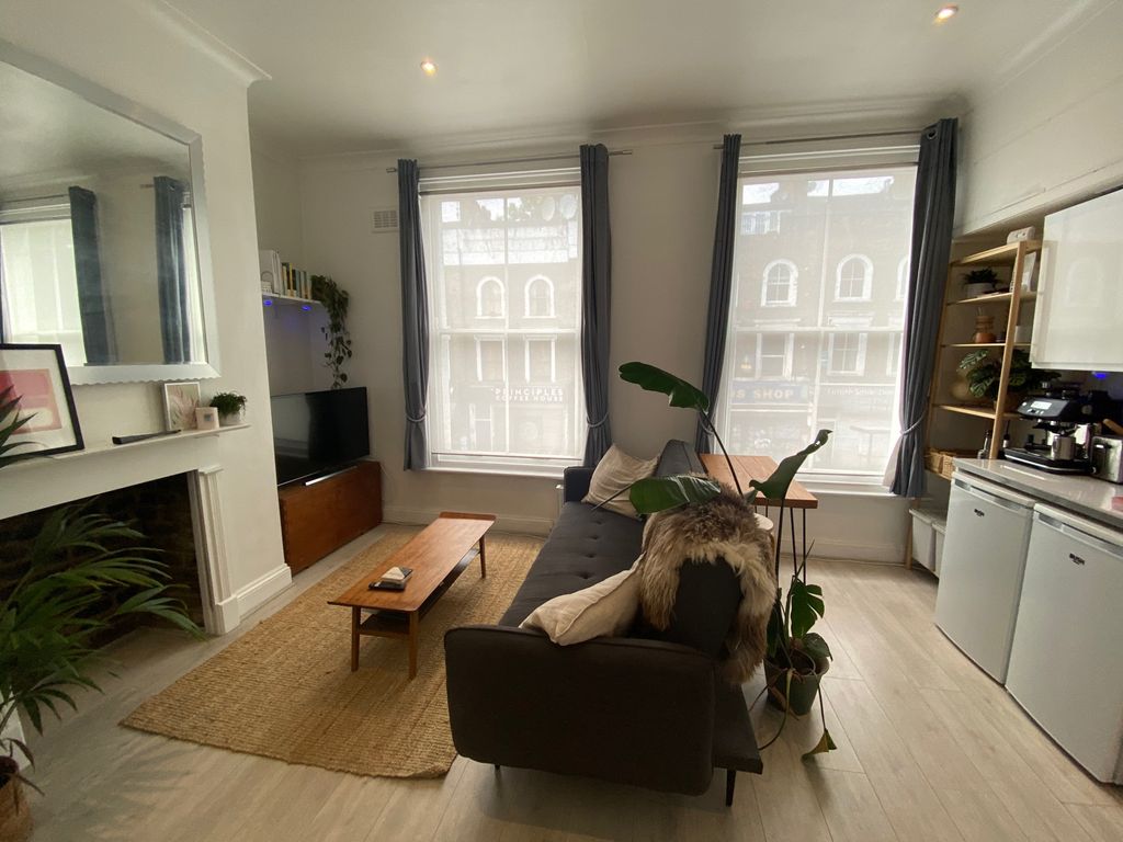 Property photo 1 of 29 Tenants Wooden Furniture/Style