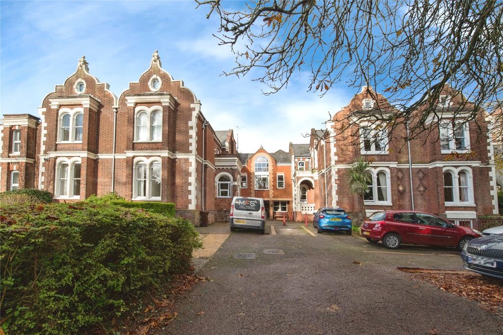 Property photo 1 of 12 Picture No. 14