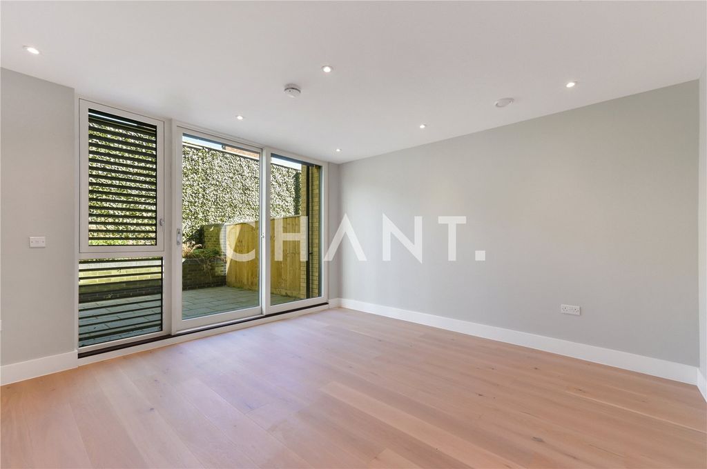 Property photo 2 of 13 Picture No. 02