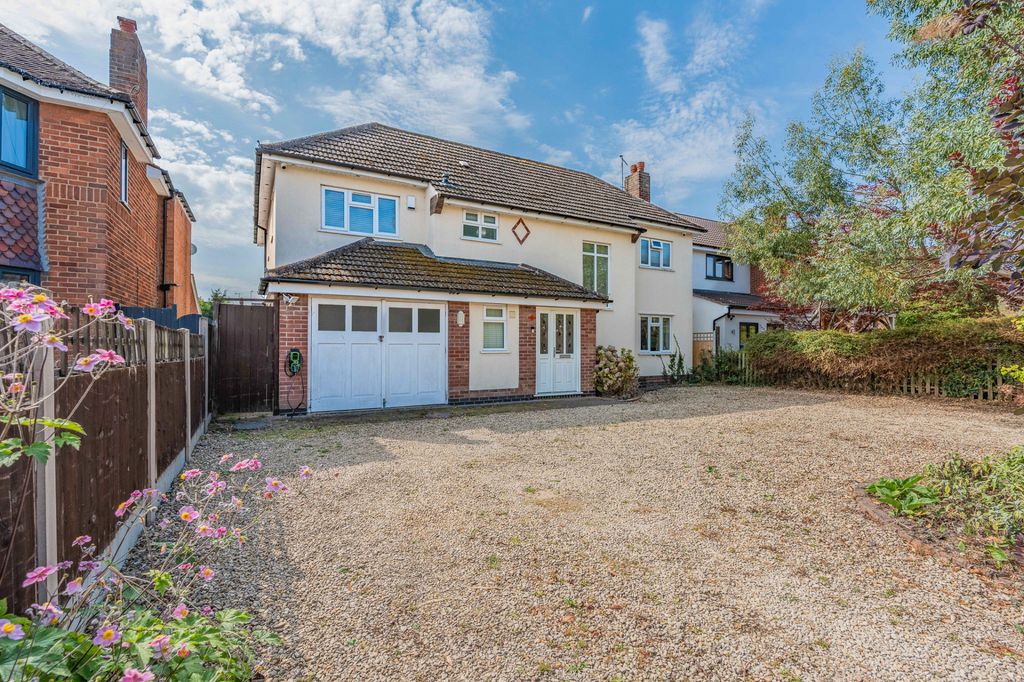 Property photo 1 of 29