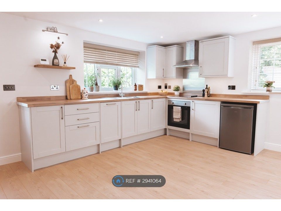 Property photo 1 of 34