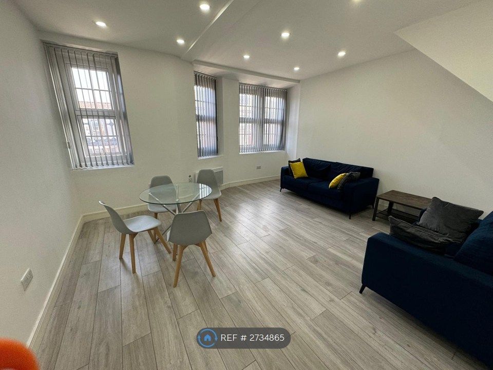 Property photo 1 of 11 Lounge-Pic1