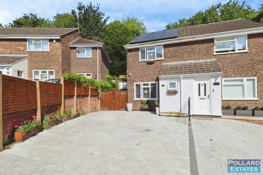 Property photo 1 of 27 Pbox-Img.Jpg