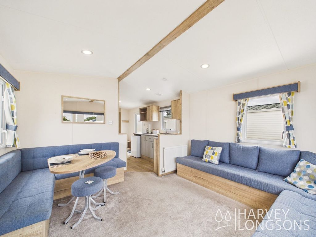 Property photo 1 of 17 Abi Arizona Premier Lounge With Blue Fitted Seating And Dining Table