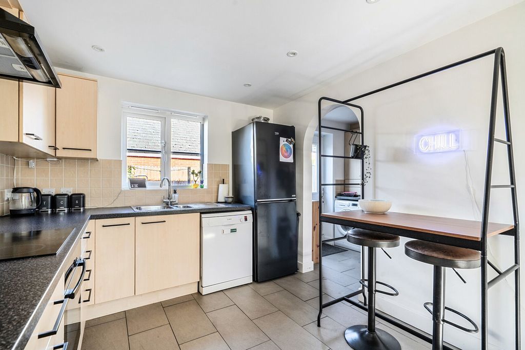 Property photo 3 of 22 Kitchen