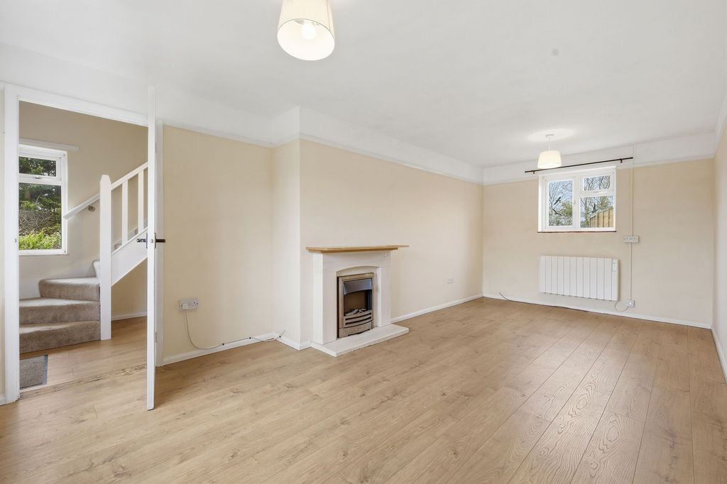 Property photo 2 of 24